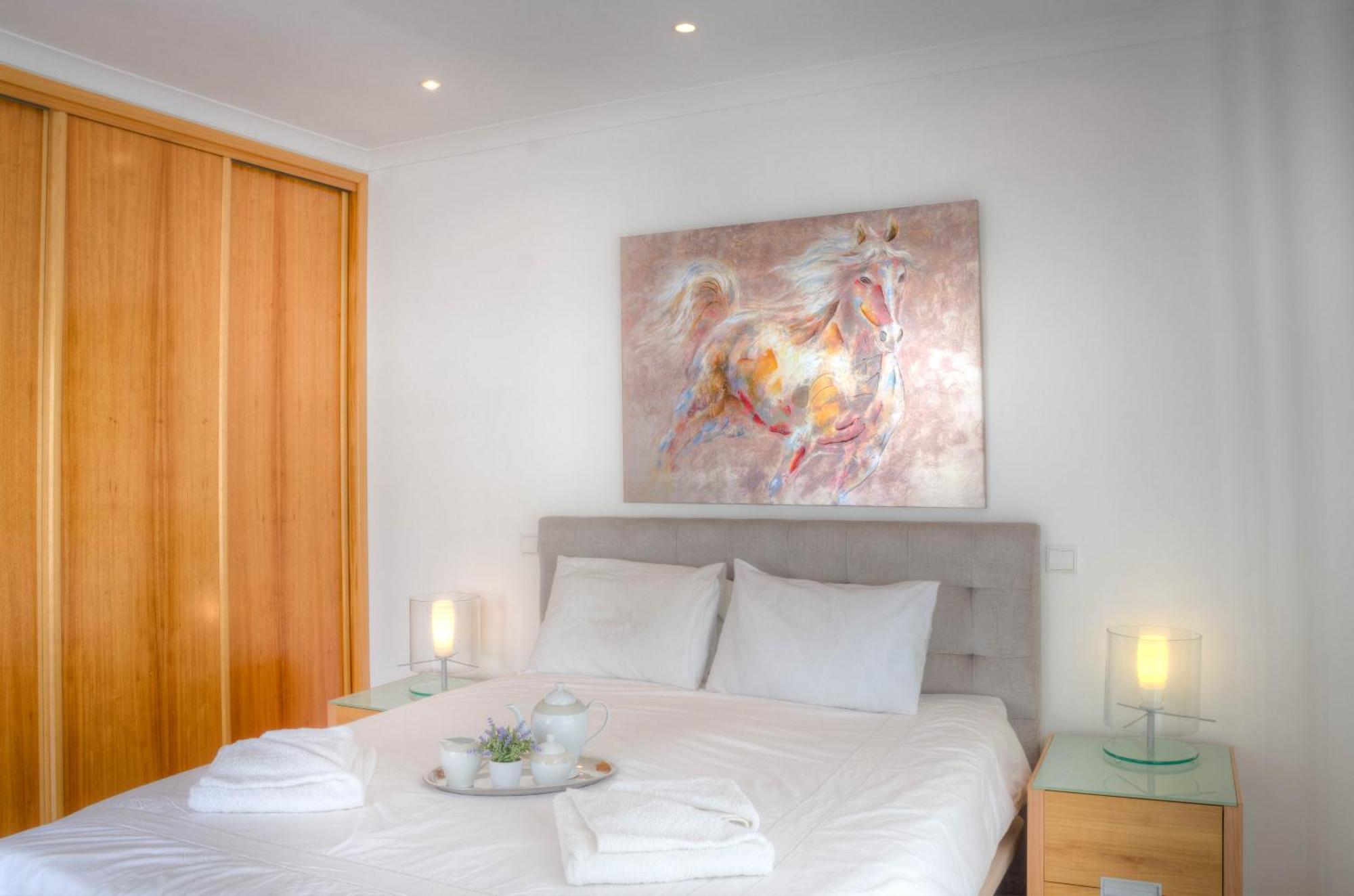 Villa Montanha, Luxury Coastal Villa, With Swimming Pool, Loungers And Alfresco Dining, 10 Min Walk To The Beautiful Praia Da Luz Beach, Shops, Bars And Restaurants! Εξωτερικό φωτογραφία