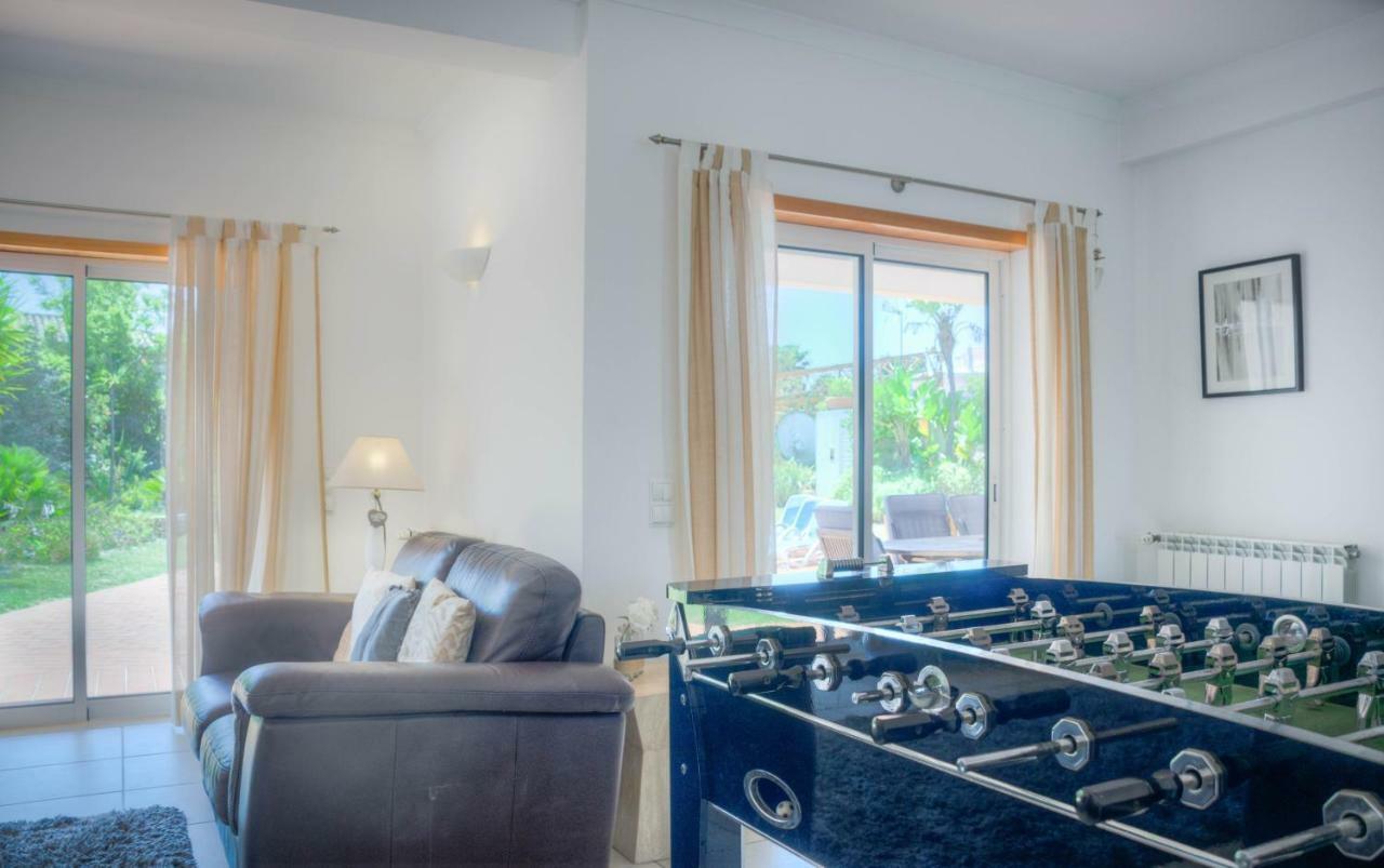 Villa Montanha, Luxury Coastal Villa, With Swimming Pool, Loungers And Alfresco Dining, 10 Min Walk To The Beautiful Praia Da Luz Beach, Shops, Bars And Restaurants! Εξωτερικό φωτογραφία